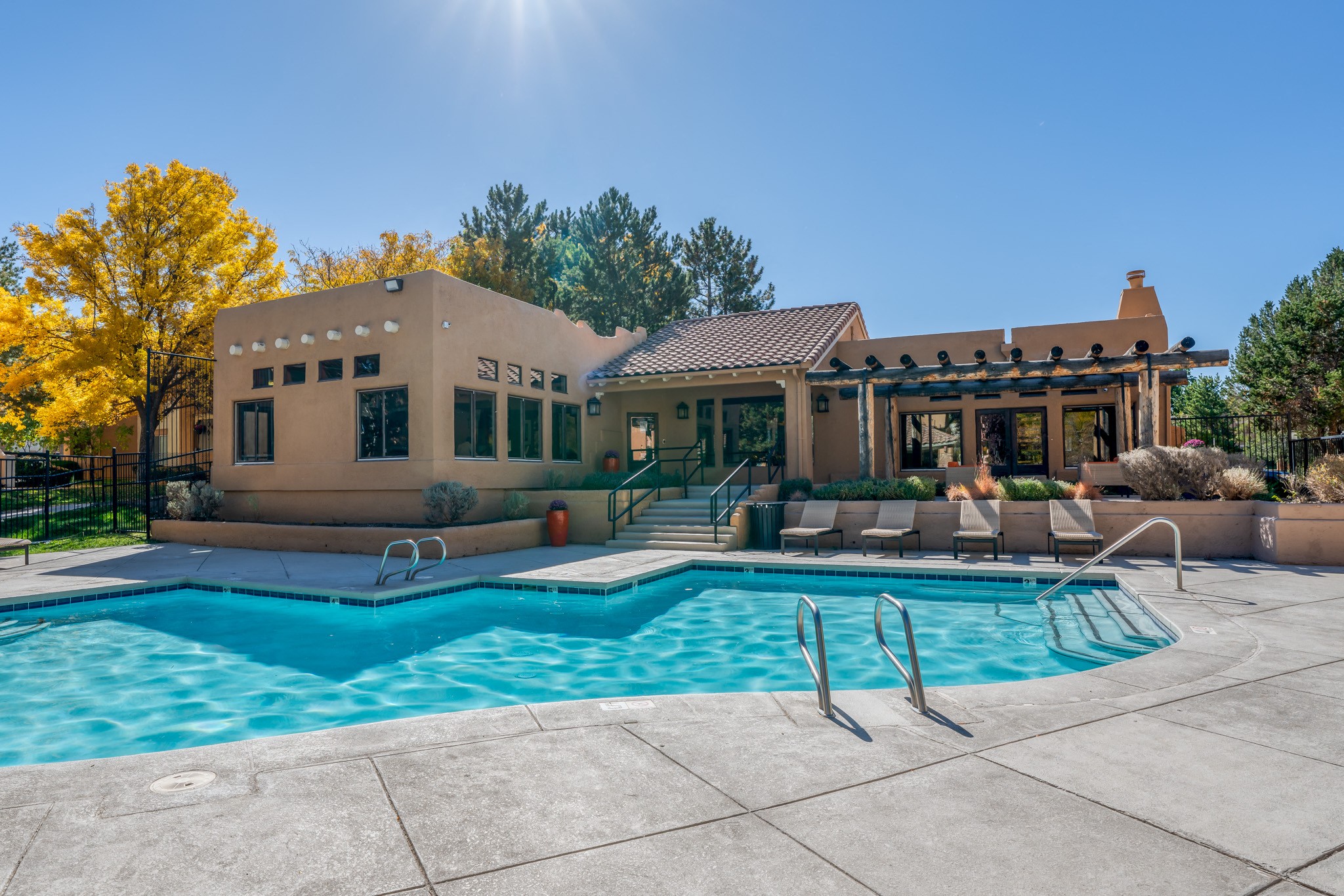 vet plaza arroyo hondo